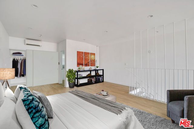 700 S 6th Street, Burbank, CA 91501