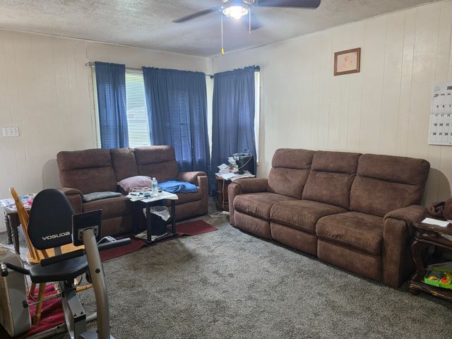2420 E 35th Avenue, Lake Station, IN 46405