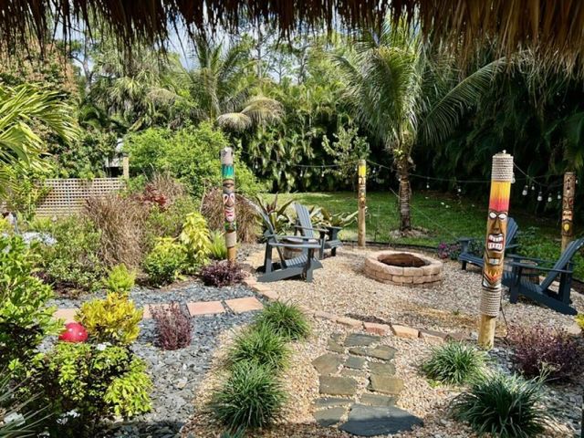17564 79th Court N, The Acreage, FL 33470