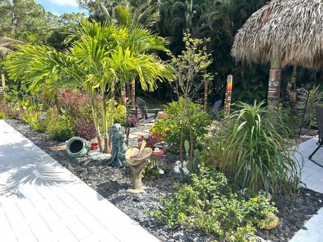 17564 79th Court N, The Acreage, FL 33470