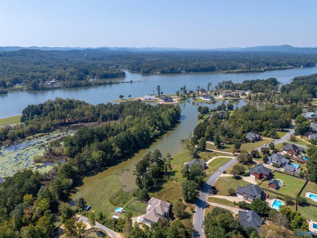 65 River Run Trail, Gadsden, AL 35901