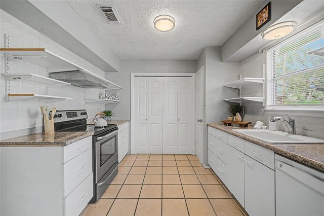 19834 Lions Gate Court, Humble, TX 77338