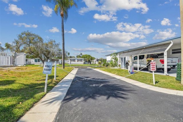 10190 N LAKE DRIVE 48, Largo, FL 33773