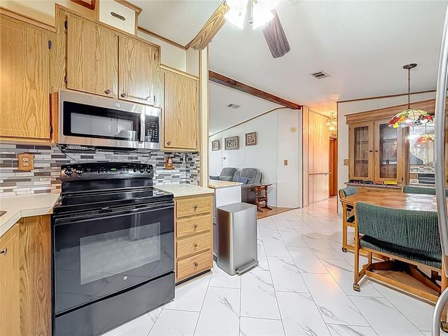 10190 N LAKE DRIVE 48, Largo, FL 33773