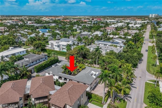960 7th ST S 105, Naples, FL 34102