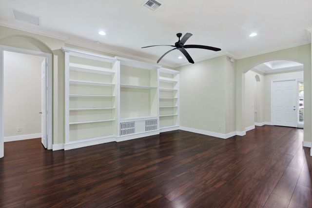 12077 Aviles Circle, Palm Beach Gardens, FL 33418