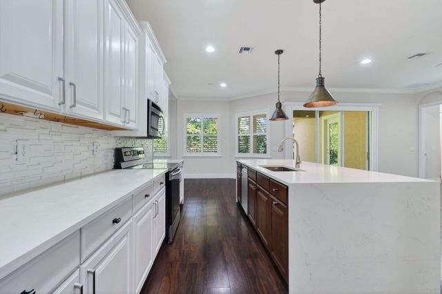 12077 Aviles Circle, Palm Beach Gardens, FL 33418
