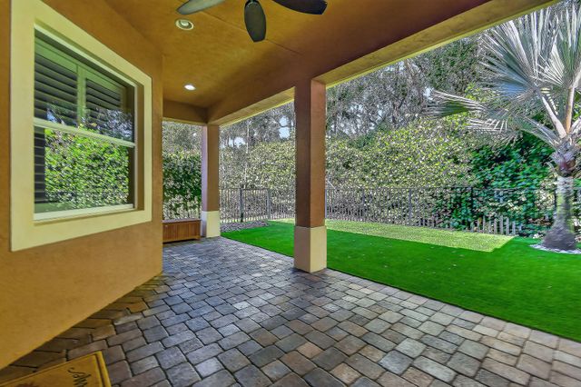 12077 Aviles Circle, Palm Beach Gardens, FL 33418