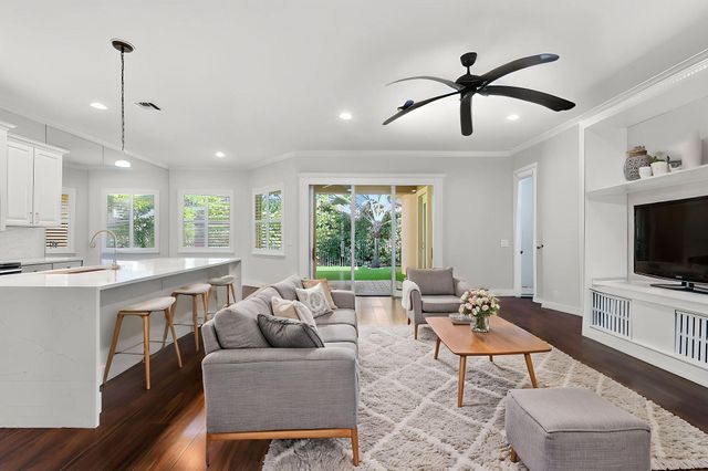 12077 Aviles Circle, Palm Beach Gardens, FL 33418