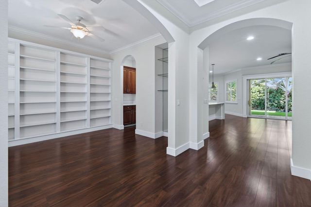 12077 Aviles Circle, Palm Beach Gardens, FL 33418