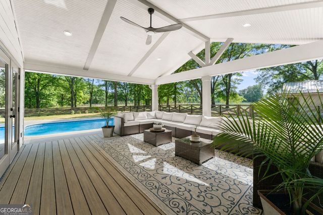 298 P J Roberts Road, Jefferson, GA 30549