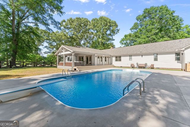 298 P J Roberts Road, Jefferson, GA 30549