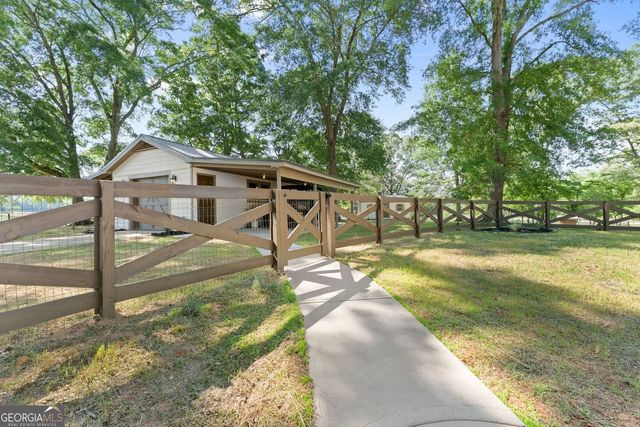 298 P J Roberts Road, Jefferson, GA 30549