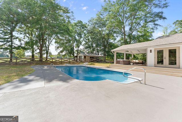 298 P J Roberts Road, Jefferson, GA 30549