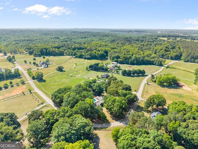 298 P J Roberts Road, Jefferson, GA 30549