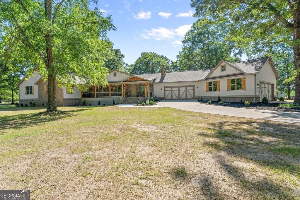 298 P J Roberts Road, Jefferson, GA 30549