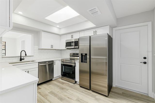 527 PRINCESS PLACE, Lakeland, FL 33803