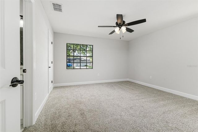 527 PRINCESS PLACE, Lakeland, FL 33803