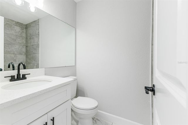527 PRINCESS PLACE, Lakeland, FL 33803