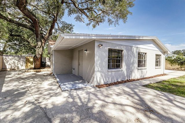527 PRINCESS PLACE, Lakeland, FL 33803