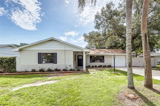 527 PRINCESS PLACE, Lakeland, FL 33803
