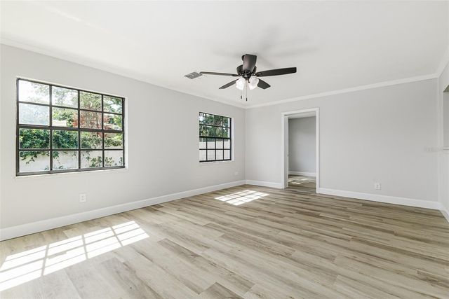 527 PRINCESS PLACE, Lakeland, FL 33803