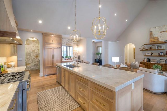 6009 NW 58th Street, Kansas City, MO 64151