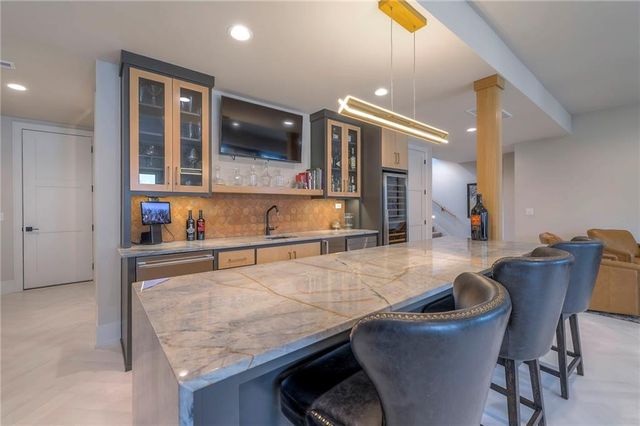 6009 NW 58th Street, Kansas City, MO 64151