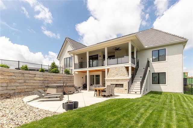 6009 NW 58th Street, Kansas City, MO 64151