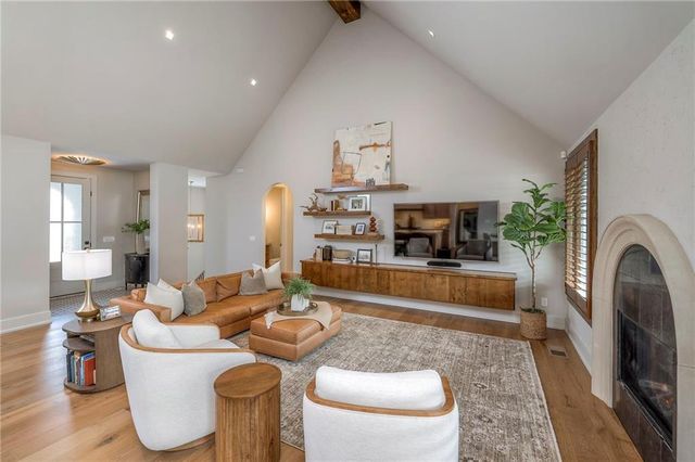 6009 NW 58th Street, Kansas City, MO 64151