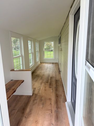 33 Sherry Street, Northbridge, MA 01534