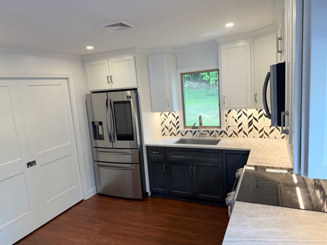 33 Sherry Street, Northbridge, MA 01534