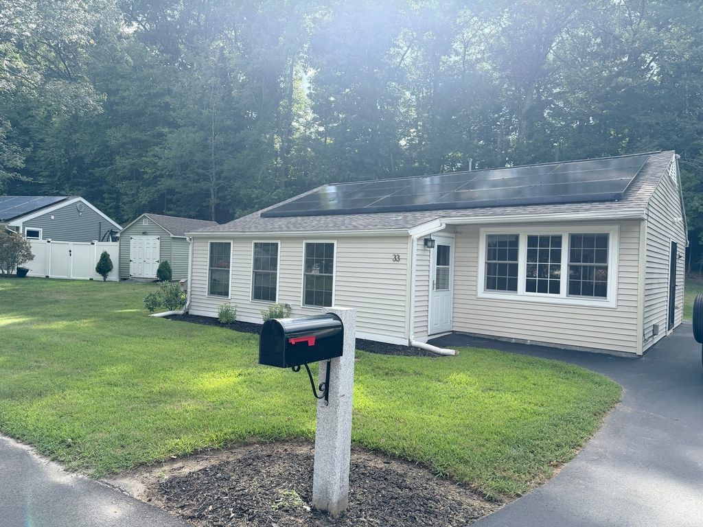 33 Sherry Street, Northbridge, MA 01534