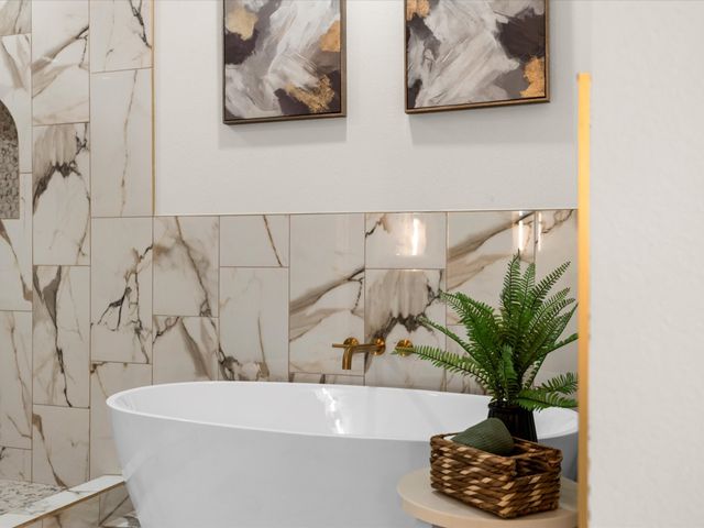 3735 Ada Avenue, Fort Worth, TX 76105