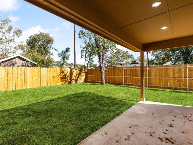 3735 Ada Avenue, Fort Worth, TX 76105