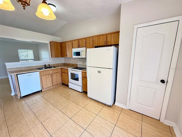 908 TUCKER AVENUE, Orlando, FL 32807