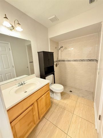 908 TUCKER AVENUE, Orlando, FL 32807