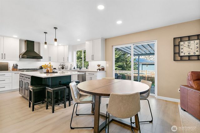 20024 SE 260th Place, Covington, WA 98042