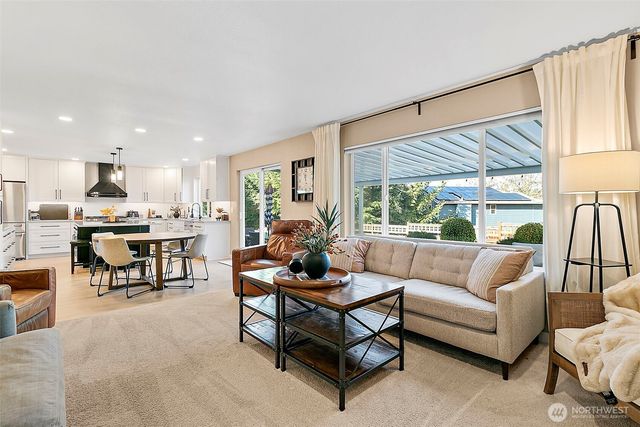 20024 SE 260th Place, Covington, WA 98042