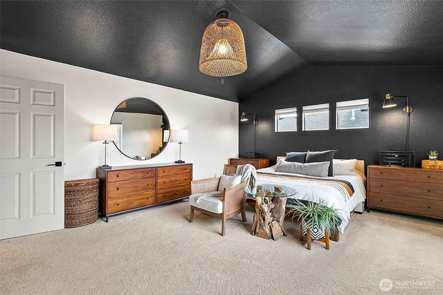 20024 SE 260th Place, Covington, WA 98042