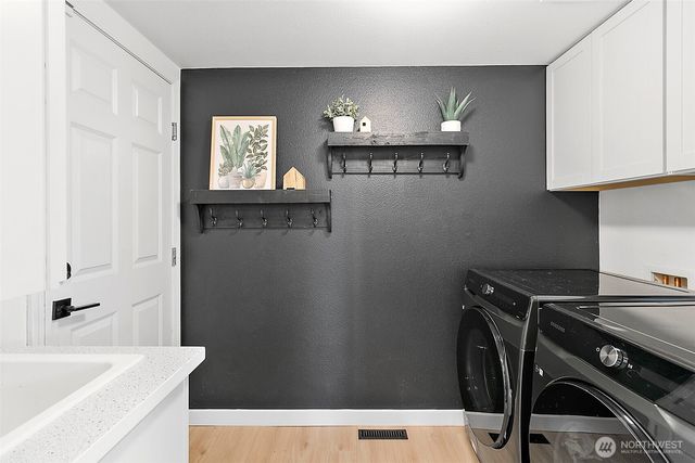 20024 SE 260th Place, Covington, WA 98042