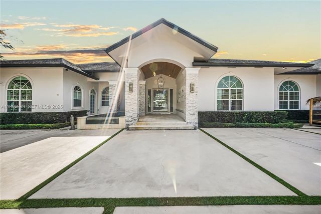 10340 SW 62nd Street, Miami, FL 33173