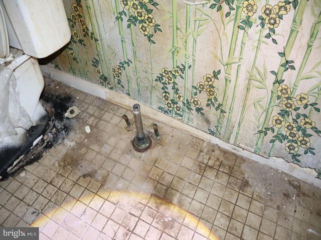 6709 CHANDLER AVE, Pennsauken, NJ 08110