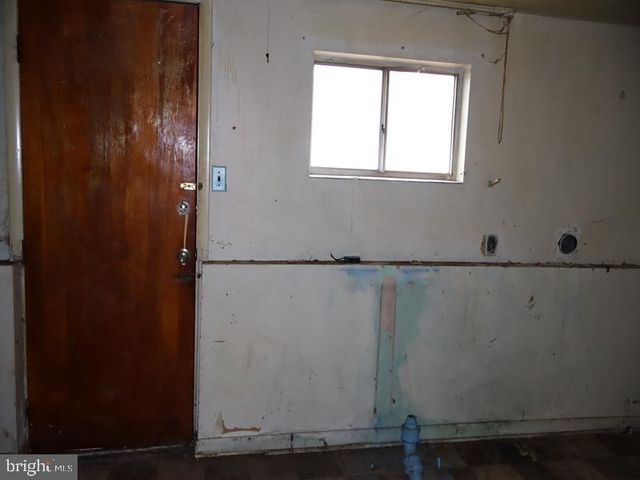 6709 CHANDLER AVE, Pennsauken, NJ 08110