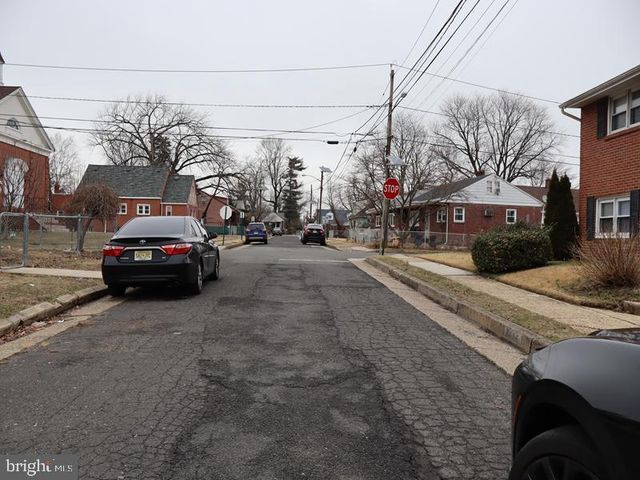 6709 CHANDLER AVE, Pennsauken, NJ 08110