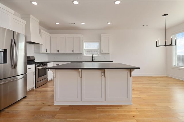 3521 E Avon Avenue, Springdale, AR 72764