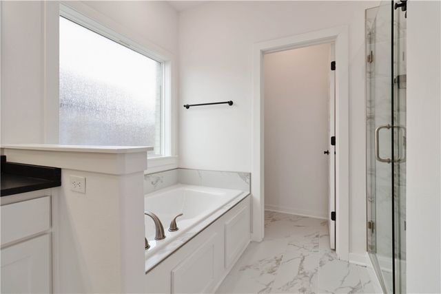 3521 E Avon Avenue, Springdale, AR 72764