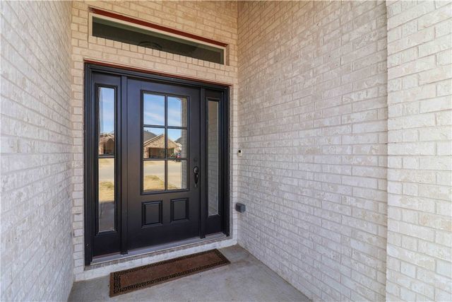 3521 E Avon Avenue, Springdale, AR 72764