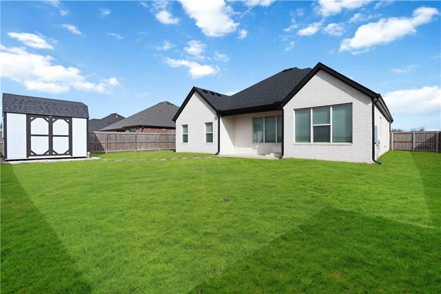 3521 E Avon Avenue, Springdale, AR 72764