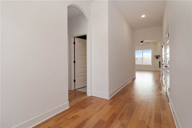 3521 E Avon Avenue, Springdale, AR 72764